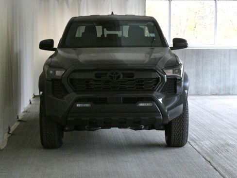 New 2024 Toyota Tacoma TRD Off-Road image 3