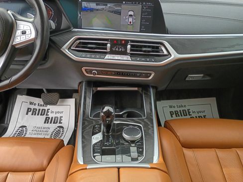 Used 2022 BMW X7 xDrive40i w/ Premium Package image 12