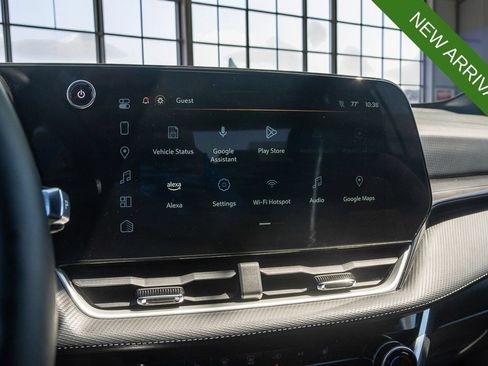 Used 2025 Chevrolet Equinox LT FWD image 9