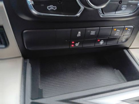 Used 2015 RAM 1500 Big Horn AWD/4WD image 9