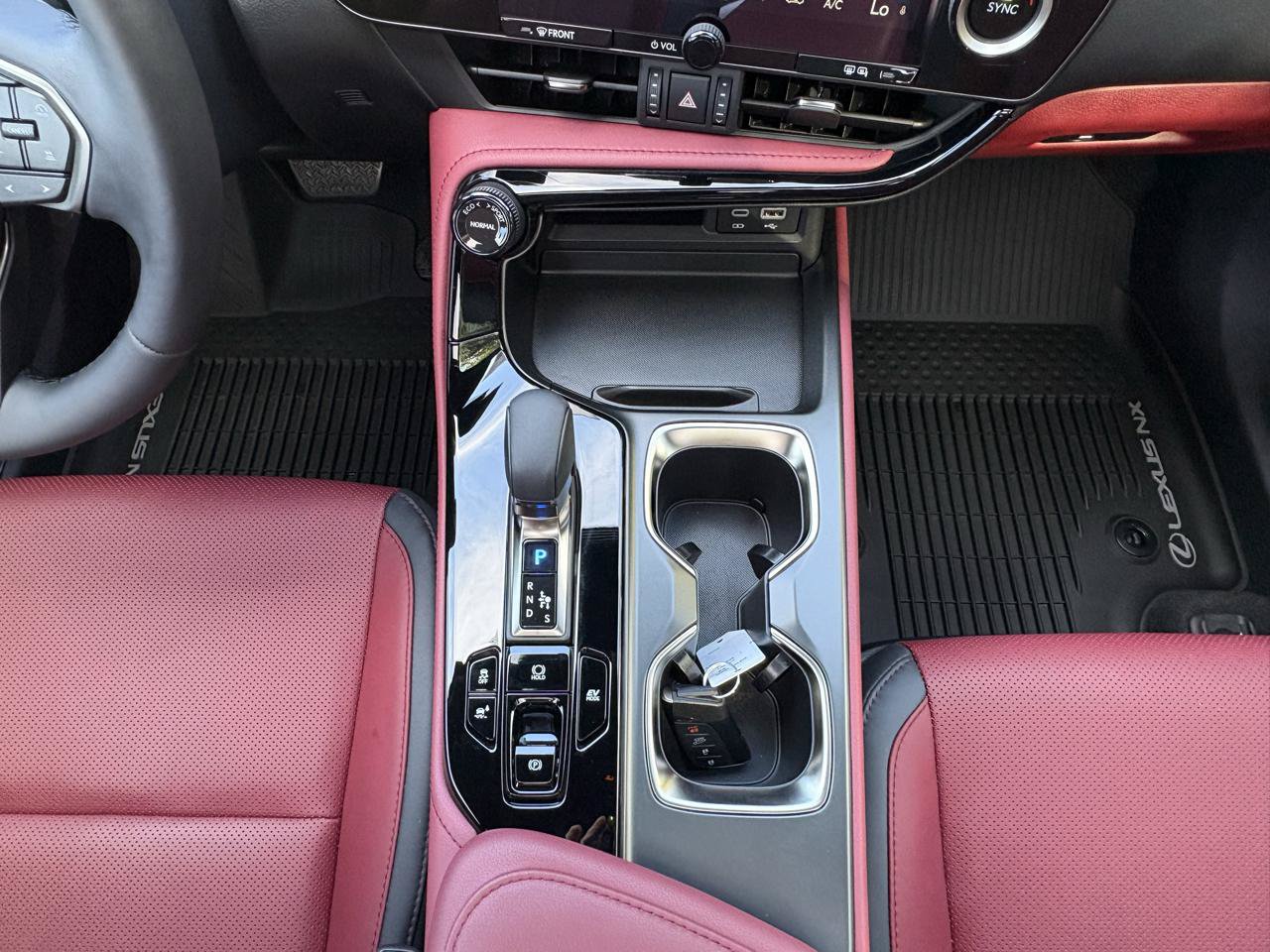 Used 2025 Lexus NX 350h AWD w/ Accessory Package (K3) image 19