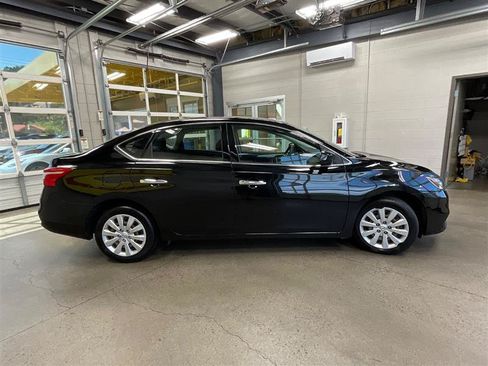 Used 2019 Nissan Sentra S FWD image 6