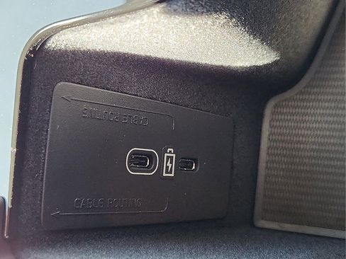 New 2025 Volvo XC60 T8 Plus w/ Climate Package image 34