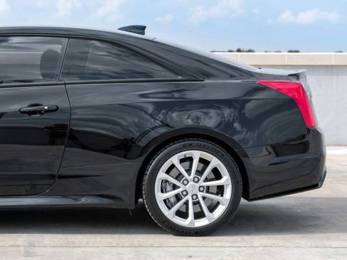 Used 2017 Cadillac ATS V w/ Luxury Package image 17