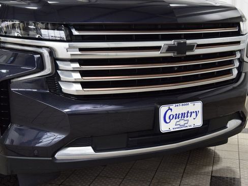Used 2023 Chevrolet Tahoe High Country w/ LPO, Illumination Package AWD/4WD image 13