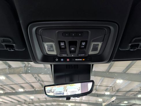 Used 2024 Chevrolet Silverado 1500 ZR2 w/ Technology Package image 13