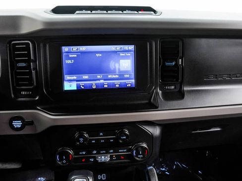 Used 2022 Ford Bronco Wildtrak AWD/4WD image 28