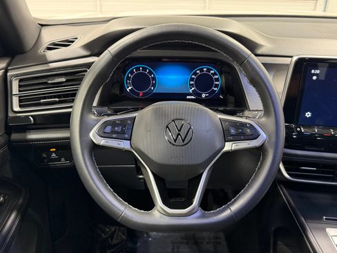 Used 2024 Volkswagen Atlas Cross Sport SE FWD image 34