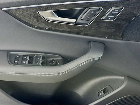 New 2026 Audi Q8 Premium Plus image 17