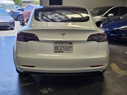 Used 2018 Tesla Model 3 Long Range RWD image 3