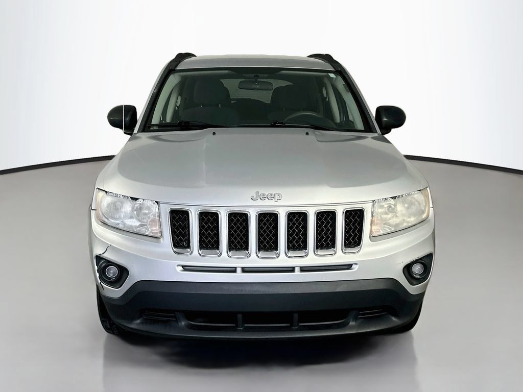 Used 2012 Jeep Compass Sport FWD image 2
