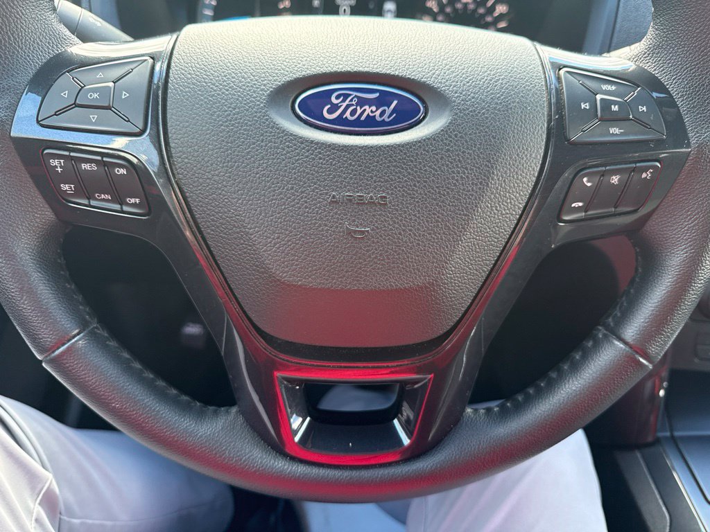 Used 2018 Ford Explorer XLT FWD image 14
