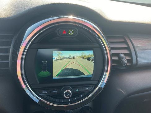 Used 2020 MINI Cooper 2-Door Hardtop FWD image 23