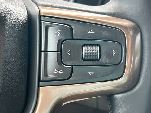 Used 2021 Chevrolet Suburban High Country RWD image 27
