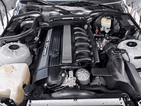 Used 2000 BMW Z3 image 13