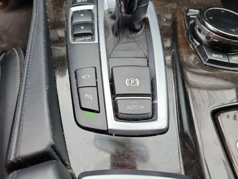 Used 2016 BMW 550i 550i image 25