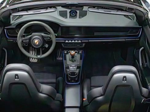 Used 2025 Porsche 911 Carrera T image 9