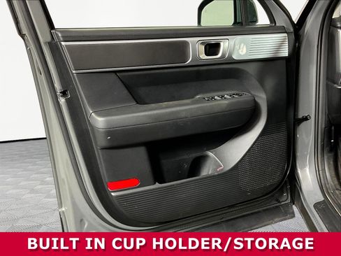Used 2025 Hyundai Santa Fe SE FWD image 18