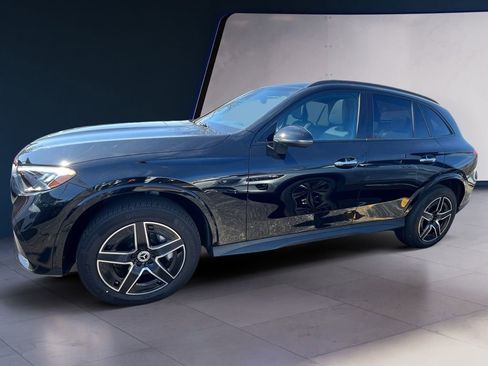 Certified 2025 Mercedes-Benz GLC 300 4MATIC image 2