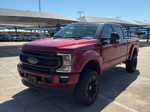 Used 2022 Ford F250 Lariat w/ Black Appearance Package AWD/4WD image 5