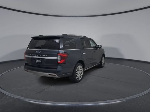 Used 2023 Ford Expedition Limited AWD/4WD image 15