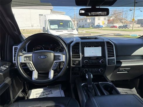 Used 2018 Ford F150 Platinum w/ Equipment Group 701A Luxury image 13