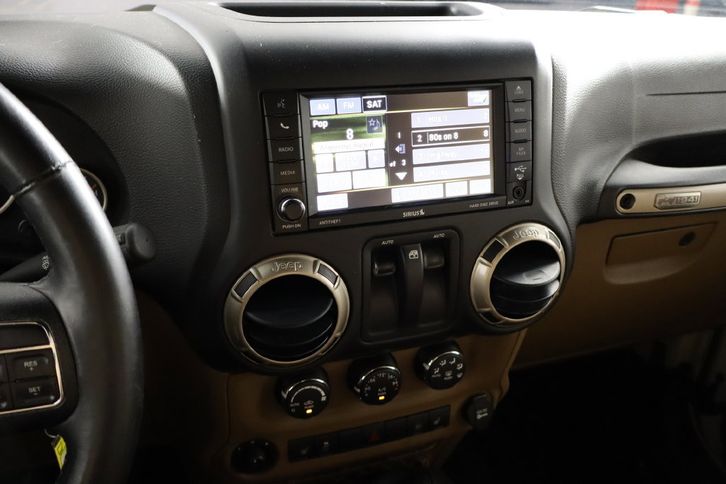 Used 2016 Jeep Wrangler Sahara AWD/4WD image 18