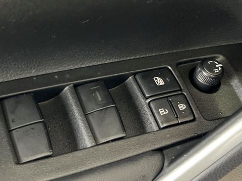 New 2026 Toyota Corolla Cross L image 13