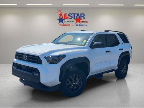 Used 2025 Toyota 4Runner SR5 RWD image 3