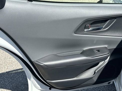 Used 2024 Toyota Prius XLE FWD image 19