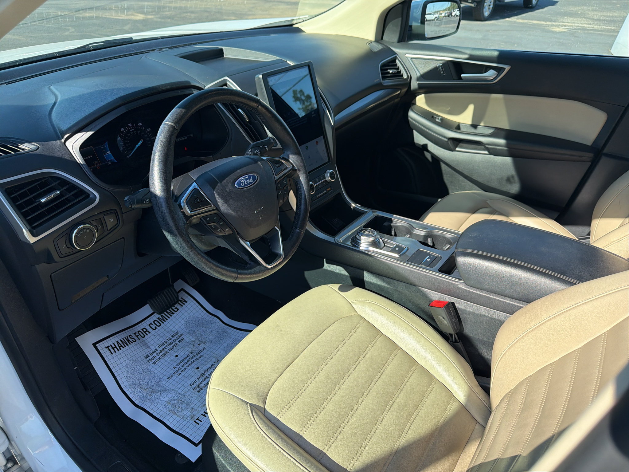Used 2024 Ford Edge SEL AWD/4WD image 9