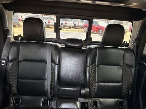 Used 2022 Jeep Gladiator Overland image 15