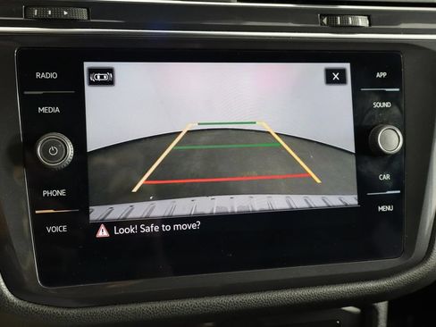Used 2024 Volkswagen Tiguan SE R-Line FWD image 39