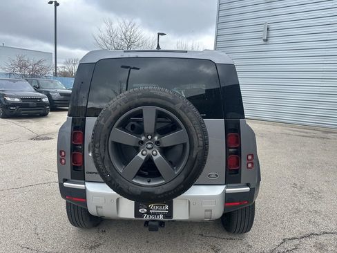 Used 2023 Land Rover Defender 90 S image 7