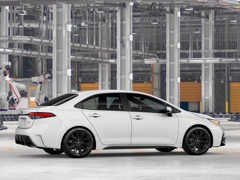 New 2026 Toyota Corolla SE FWD image 11