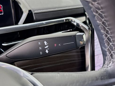 Used 2024 GMC Sierra EV Denali image 17