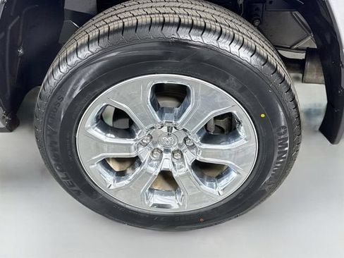Used 2022 RAM 1500 Big Horn RWD image 29