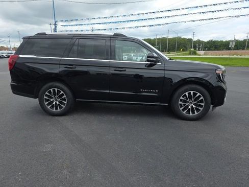 Used 2025 Ford Expedition Platinum AWD/4WD image 4