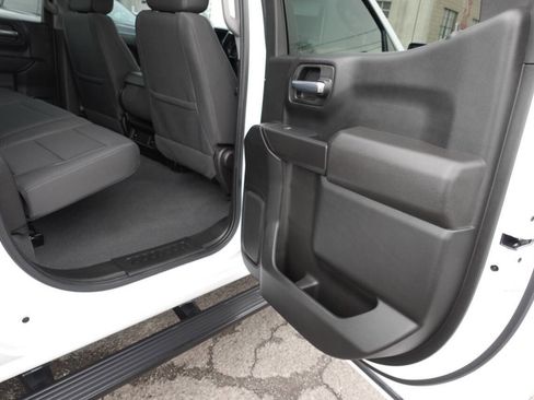 Used 2023 Chevrolet Silverado 1500 Custom image 27