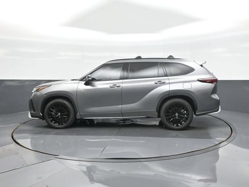 Certified 2026 Toyota Highlander XSE AWD/4WD image 7