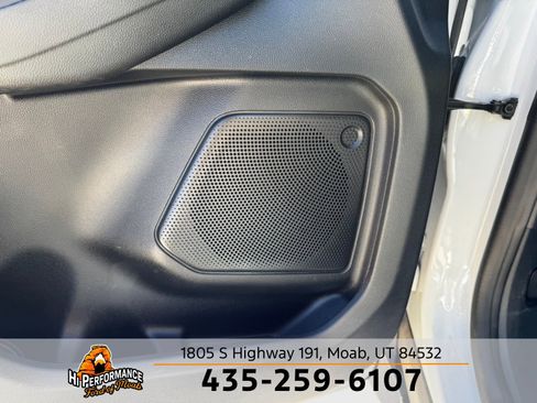 Used 2022 Ford Escape SE w/ SE Sport Appearance Package image 15