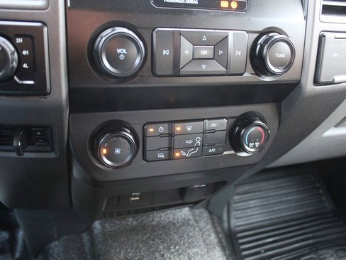 Used 2022 Ford F350 XL w/ Power Equipment Group image 17