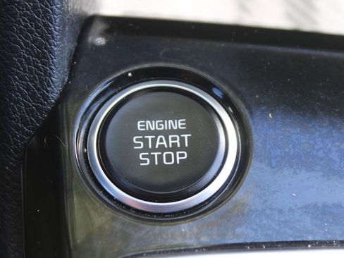 Certified 2024 Kia Sportage EX FWD image 32