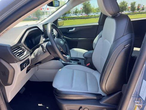 Used 2024 Ford Escape Platinum AWD/4WD image 11