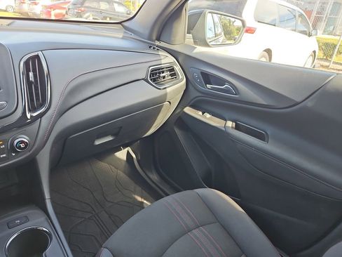 Used 2022 Chevrolet Equinox RS w/ LPO, Floor Liner Package image 12