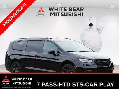 Used 2025 Chrysler Pacifica Limited