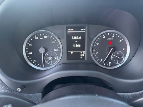 Certified 2023 Mercedes-Benz Metris Passenger image 22