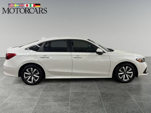 Used 2024 Honda Civic LX image 2