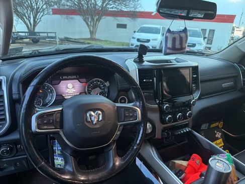 Used 2020 RAM 1500 Laramie image 19