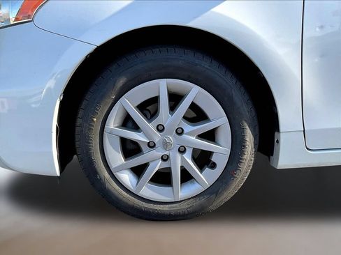 Used 2013 Toyota Prius V Three FWD image 32